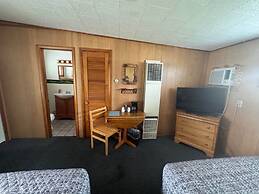 Blue Spruce Motel