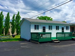 Blue Spruce Motel