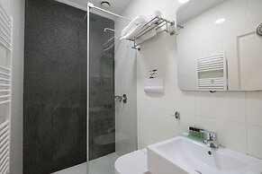 Golden City Hotel, Tirana
