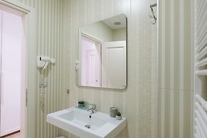 Golden City Hotel, Tirana