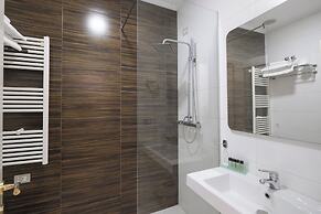 Golden City Hotel, Tirana