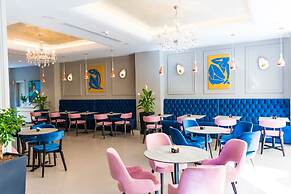 Golden City Hotel, Tirana