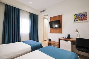 Golden City Hotel, Tirana