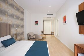 Golden City Hotel, Tirana