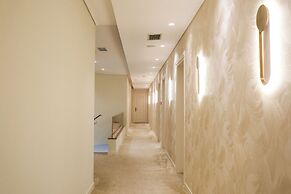 Golden City Hotel, Tirana