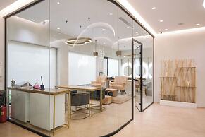Golden City Hotel, Tirana