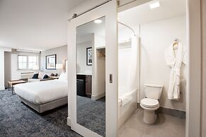 Pomeroy Hotel Fort McMurray