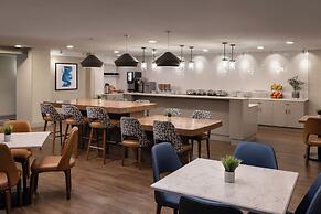 Pomeroy Hotel Fort McMurray
