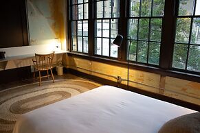 Travelers Hotel
