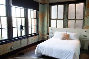 Travelers Hotel