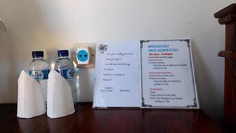 Aris Homestay and Warung Made