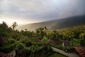 Aris Homestay and Warung Made