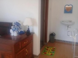 Aris Homestay and Warung Made