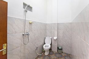 Aris Homestay and Warung Made