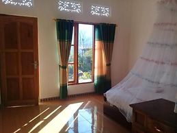 Aris Homestay and Warung Made