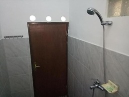 Aris Homestay and Warung Made