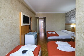 Hotel Ozbek