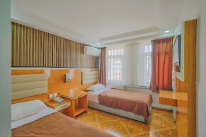 Hotel Ozbek