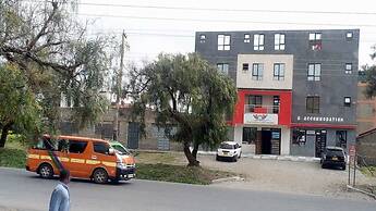 Naivasha Gate Hotel