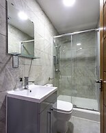 Wellesley Hotel