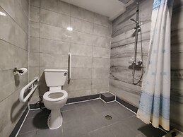 Wellesley Hotel