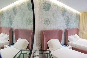 Blue Boutique Hotel
