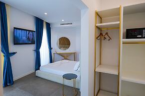 Blue Boutique Hotel