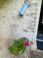 Maison De L'etang