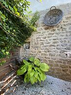 Maison De L'etang
