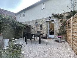 Maison De L'etang