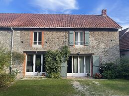 Maison De L'etang