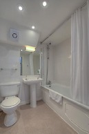 The Elms Hotel
