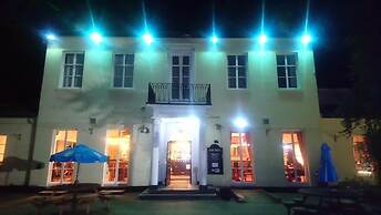 The Elms Hotel