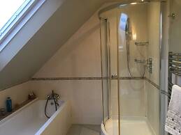 5 Charlton Mill Way B&B