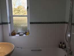 5 Charlton Mill Way B&B