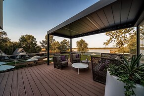 Donautica Hotel & Restaurant