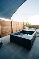 Mesanto Luxury Suites