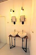 Mesanto Luxury Suites