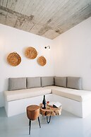 Mesanto Luxury Suites