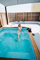 Mesanto Luxury Suites