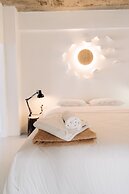 Mesanto Luxury Suites