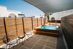 Mesanto Luxury Suites