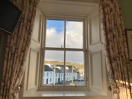 Port Charlotte Hotel