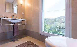 The Lake Villa Mountains & Sea view