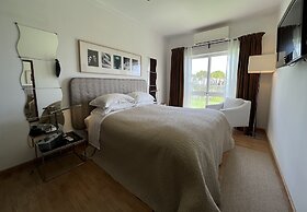 The Lake Villa Mountains & Sea view