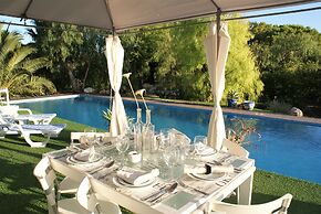 The Lake Villa Mountains & Sea view