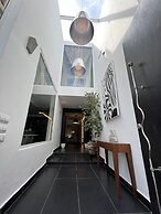 The Lake Villa Mountains & Sea view