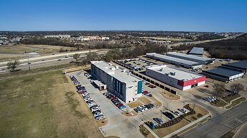 WoodSpring Suites Dallas Plano Central Legacy Drive