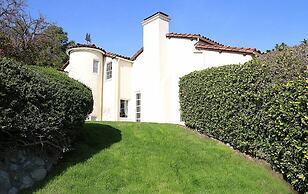 The Patrician Hollywood Universal