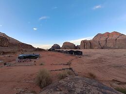 Beduin star trail camp